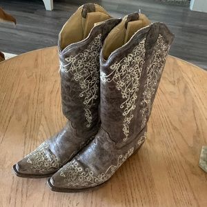 Corral vintage cowboy/girl boots